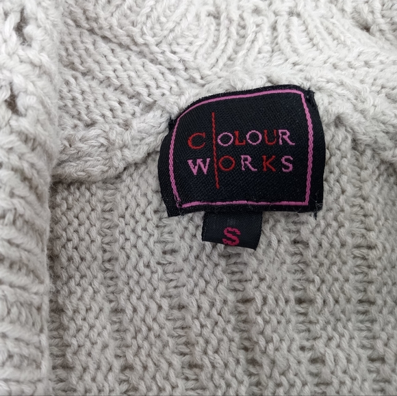 Cardigan - Picture 2 of 7